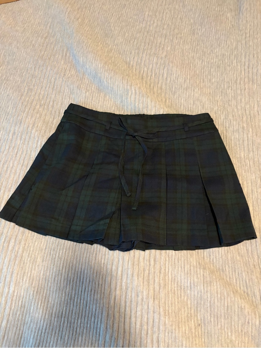NWT Hollister Green Plaid Tie Front Skort with Pockets + Side Zip, Size Medium